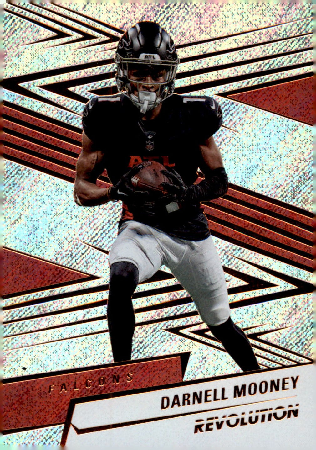 2025 Panini Revolution #41 Darnell Mooney - Veteran Sports Cards FL